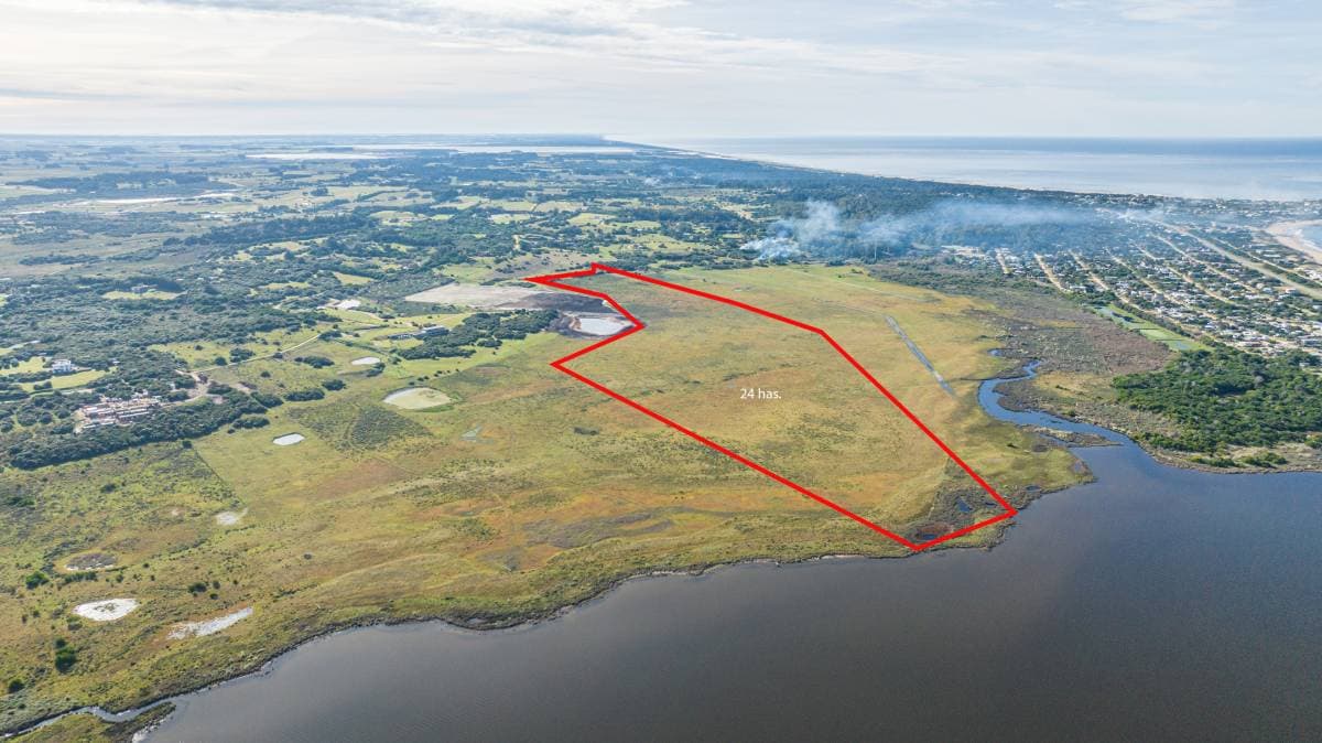 Chacra/lote en venta de 24 Has. con vista al mar sobre Laguna José Ignacio (Imagen número 2)