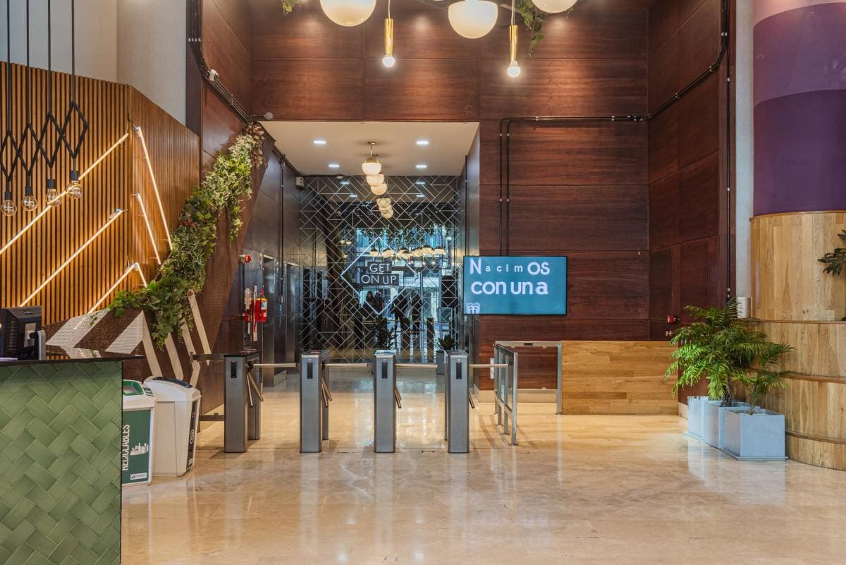 Edificio corporativo de oficinas - Listo para ingresar - Piso 11 (Imagen número 1)