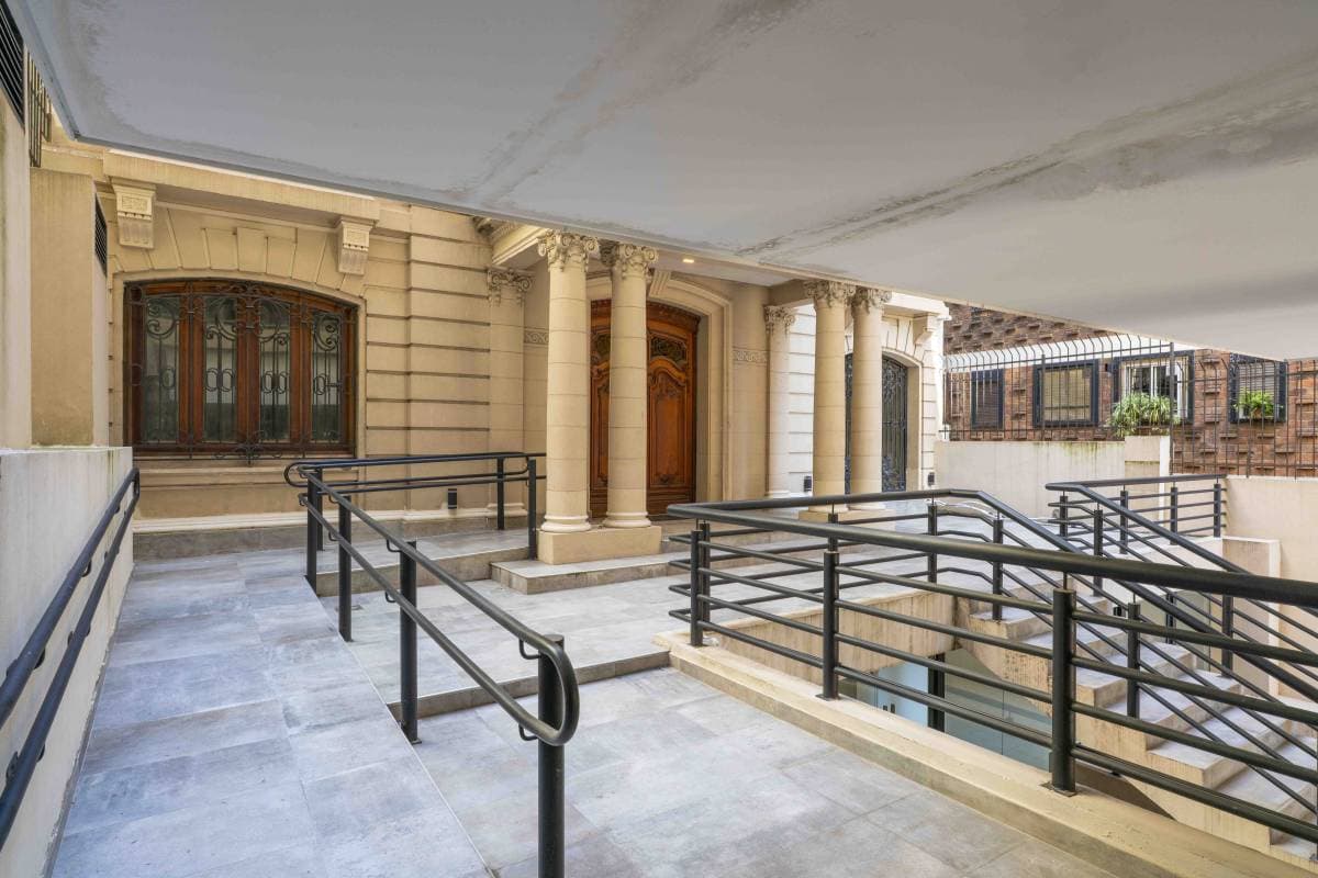 Estudios Exclusivos a Estrenar en Belgrano -  Lujo, Historia y Confort (Imagen número 3)