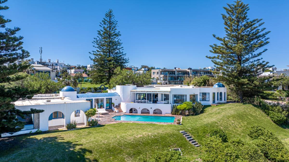Casa en alquiler en La Barra de 6 dormitorios sobre el mar (Imagen número 3)