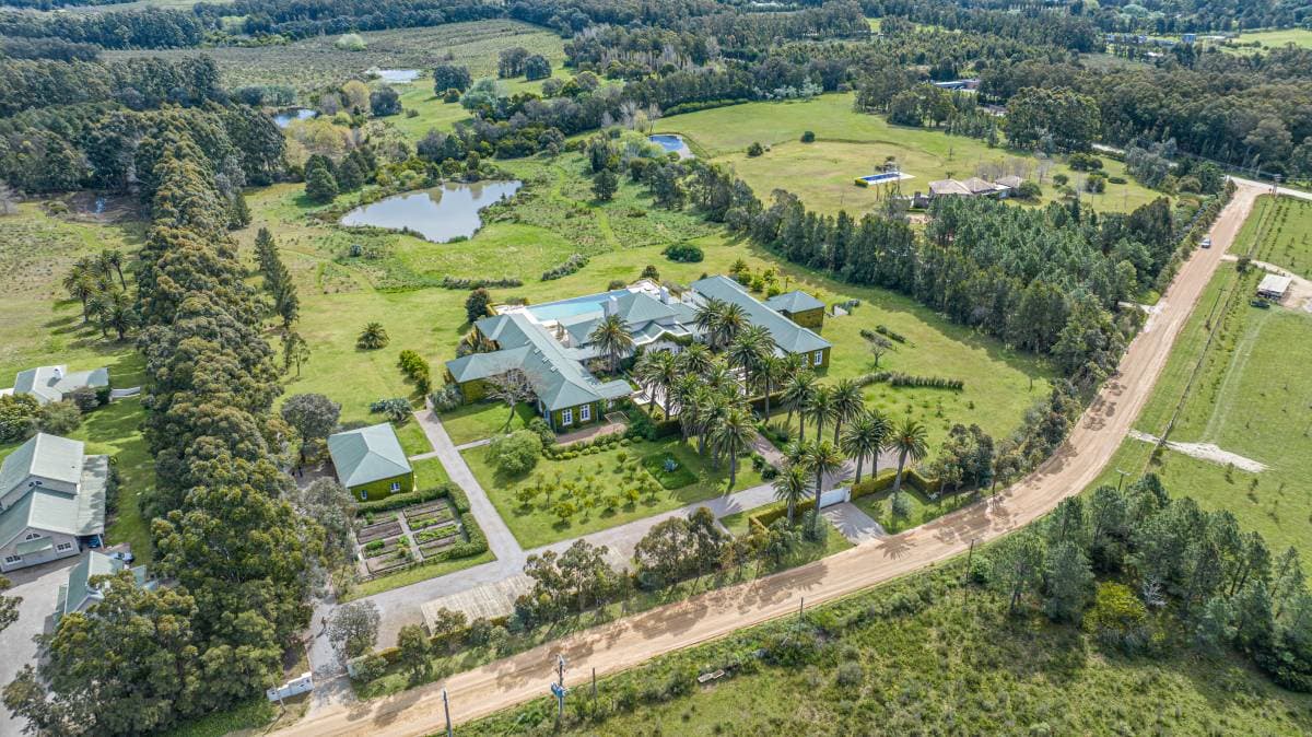 Chacra en venta de 5 has. con importante casa de 3.300 mt2 (Imagen número 1)