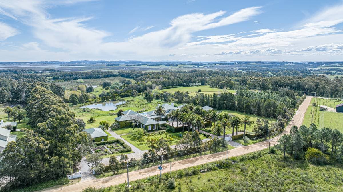 Chacra en venta de 5 has. con importante casa de 3.300 mt2 (Imagen número 3)