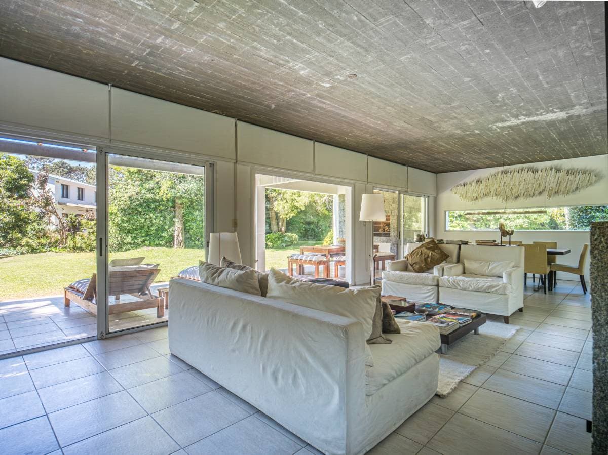 Casa en alquiler en barrio El Golf (Imagen número 2)