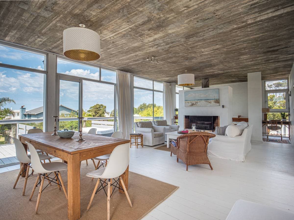 Casa en alquiler en La Juanita con vista al mar de 4 dormitorios (Imagen número 1)