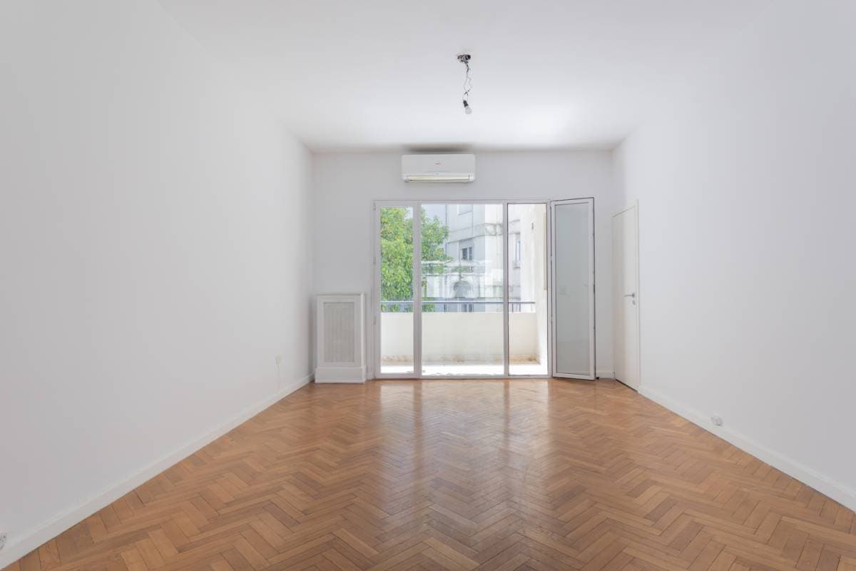 Copérnico y Gelly y Obes (Imagen número 2)