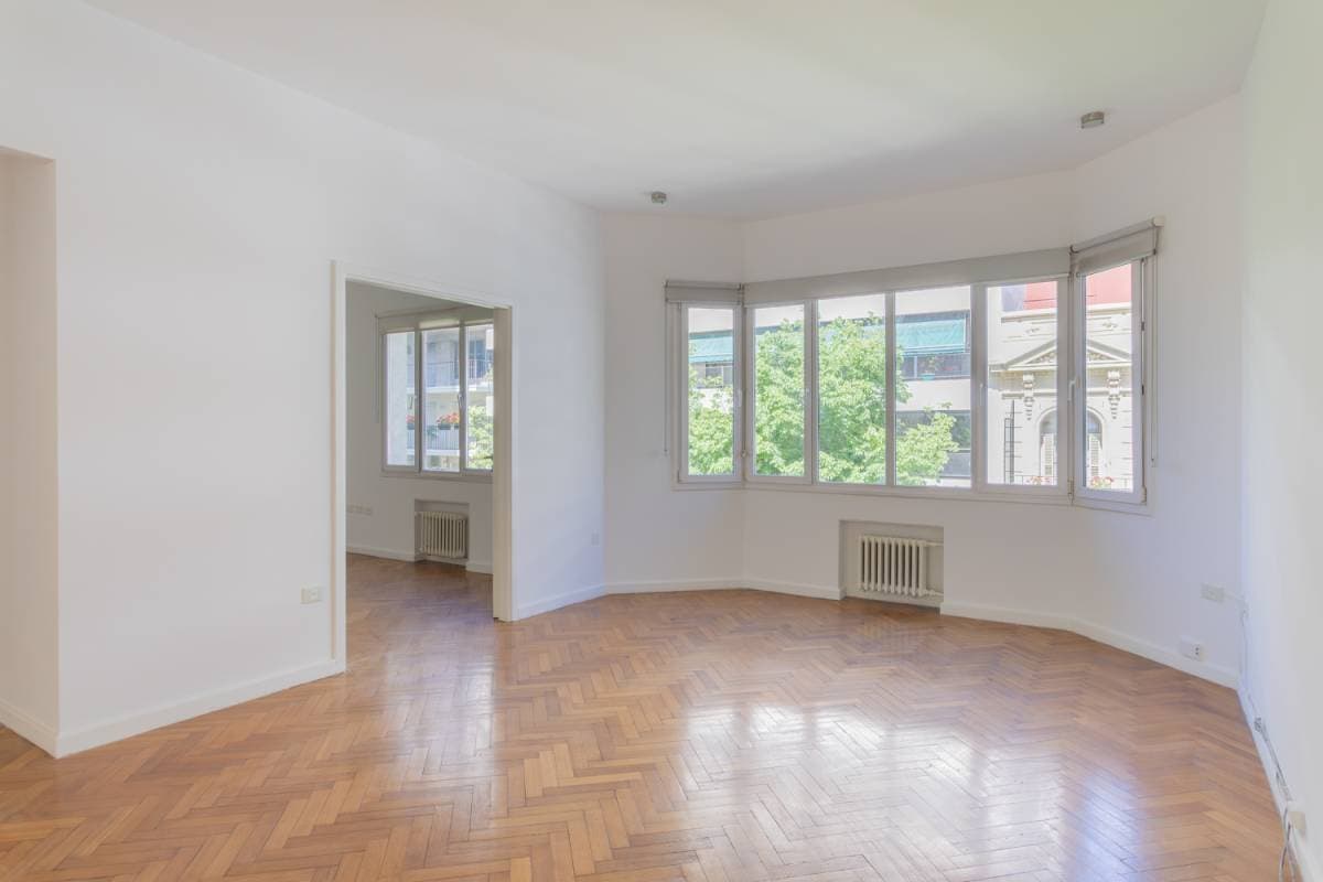 Copérnico y Gelly y Obes (Imagen número 1)