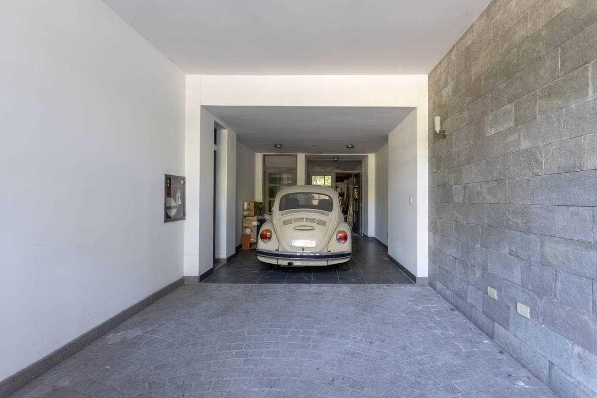 Local comercial en alquiler Av. Luis María Campos 485 (Imagen número 3)