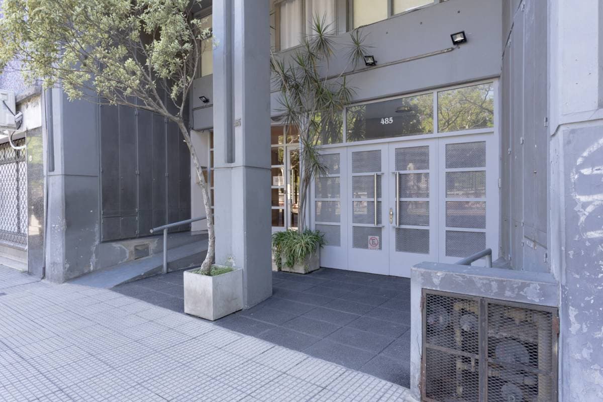 Local comercial en venta Av. Luis María Campos 485 (Imagen número 1)