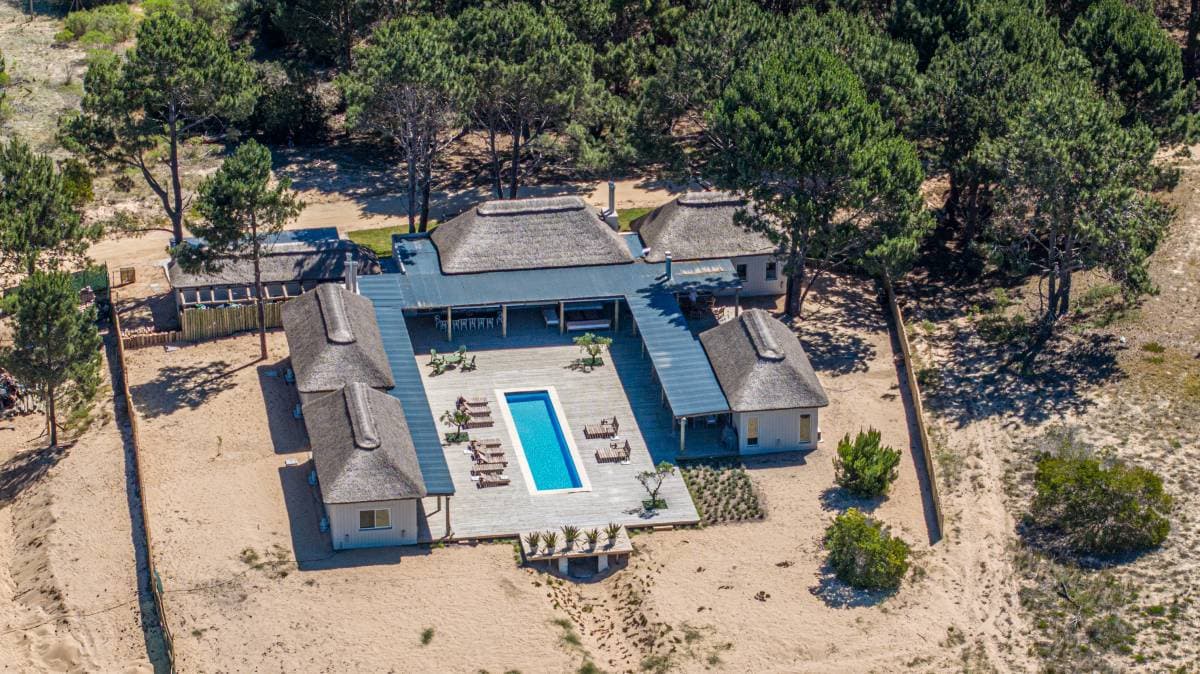 Casa en venta de 5 dormitorios en Laguna Escondida (Imagen número 1)