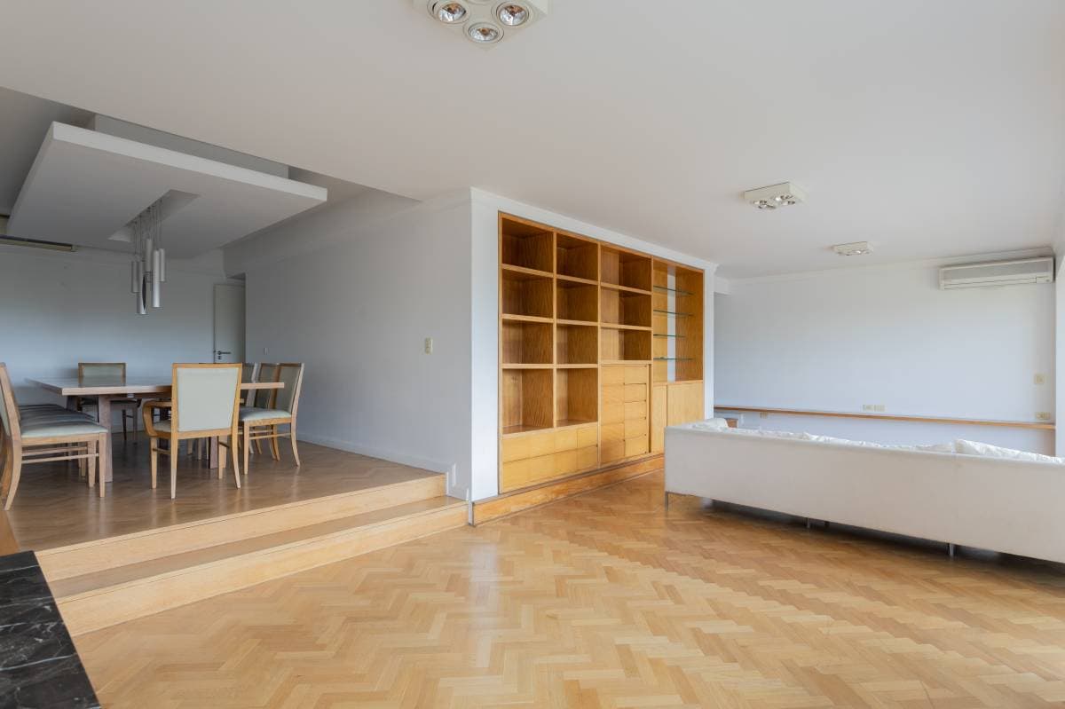 Av. Libertador y Zabala (Imagen número 3)