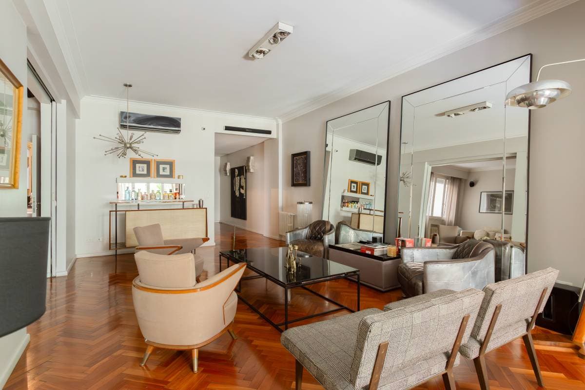 Juncal y Carlos Pellegrini (Imagen número 3)