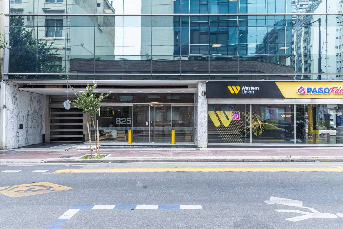 Oficina amoblada en Recoleta (Imagen número 2)