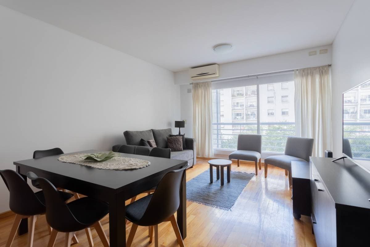 Báez y República de Eslovenia (Imagen número 1)