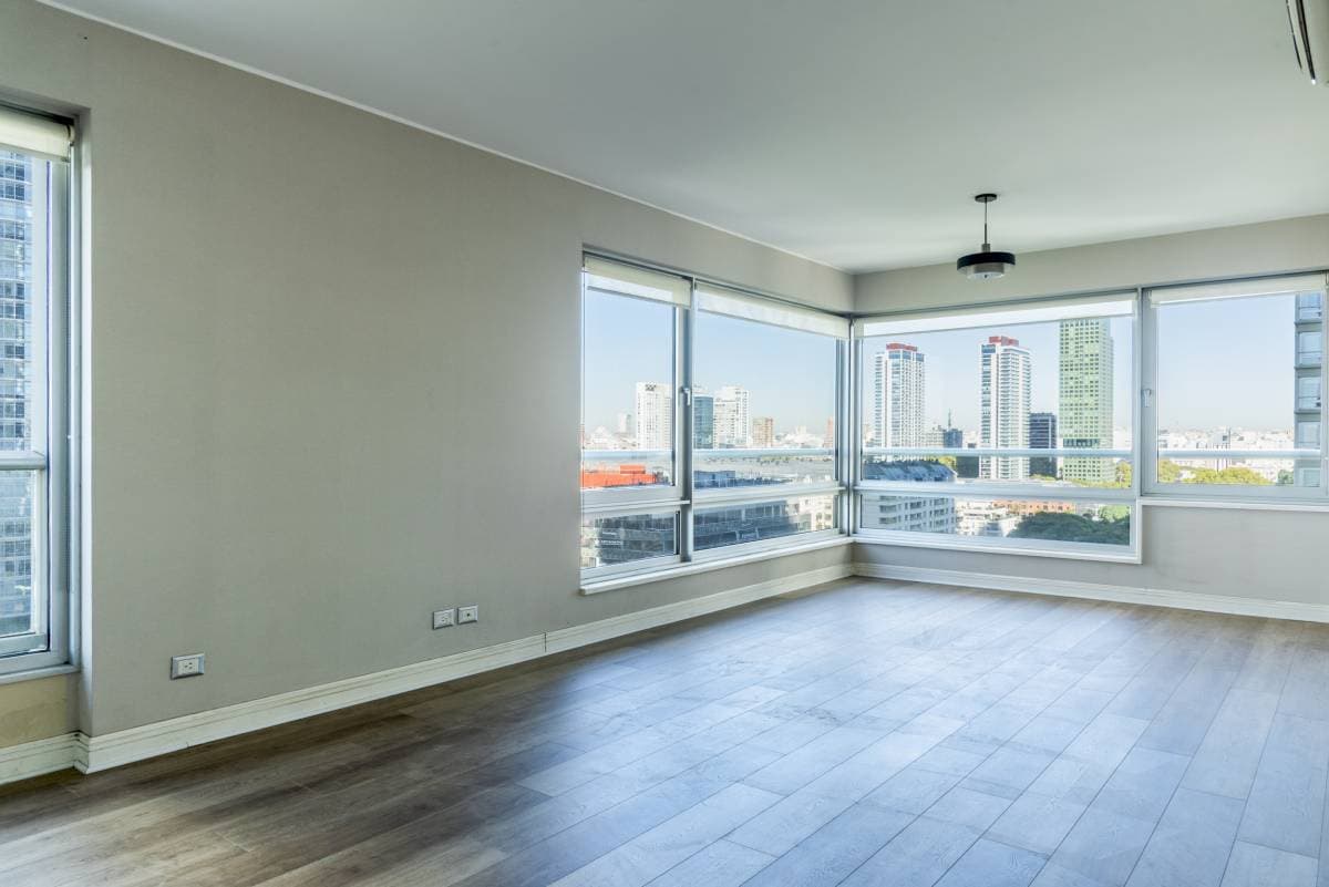 Venta en Le Parc | Azucena Villaflor y Aimé Painé (Imagen número 1)