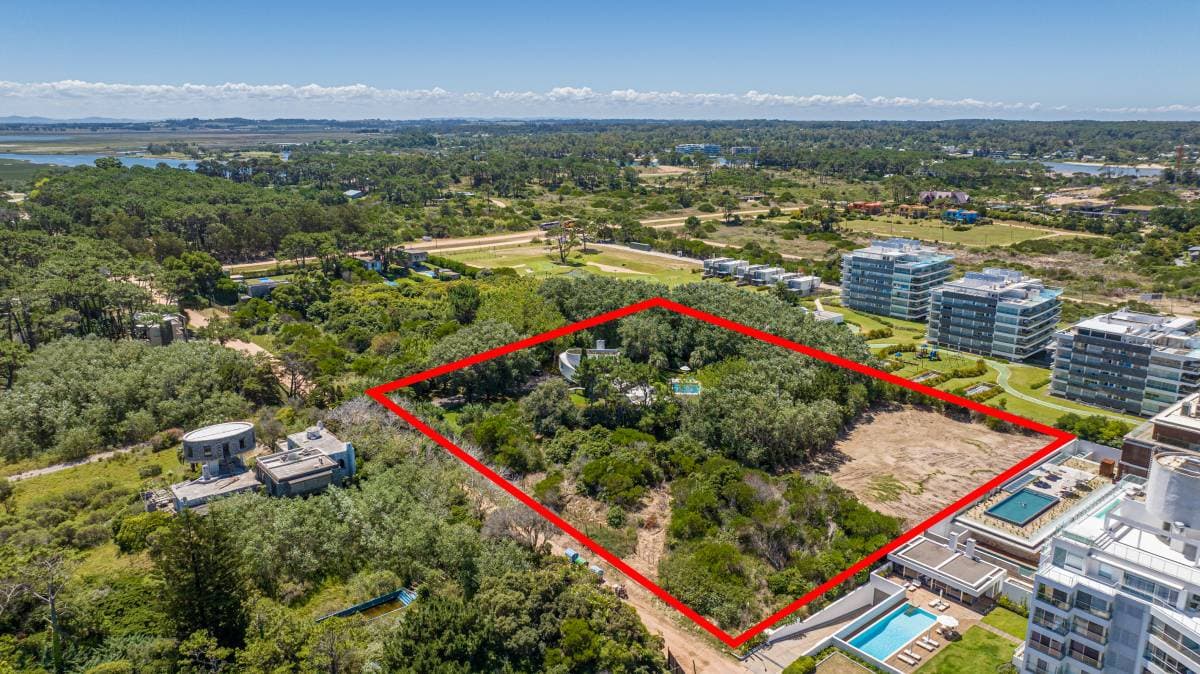 Lote en venta de 1 ha. en Rincon del Indio a 1 cuadra del mar (Imagen número 3)