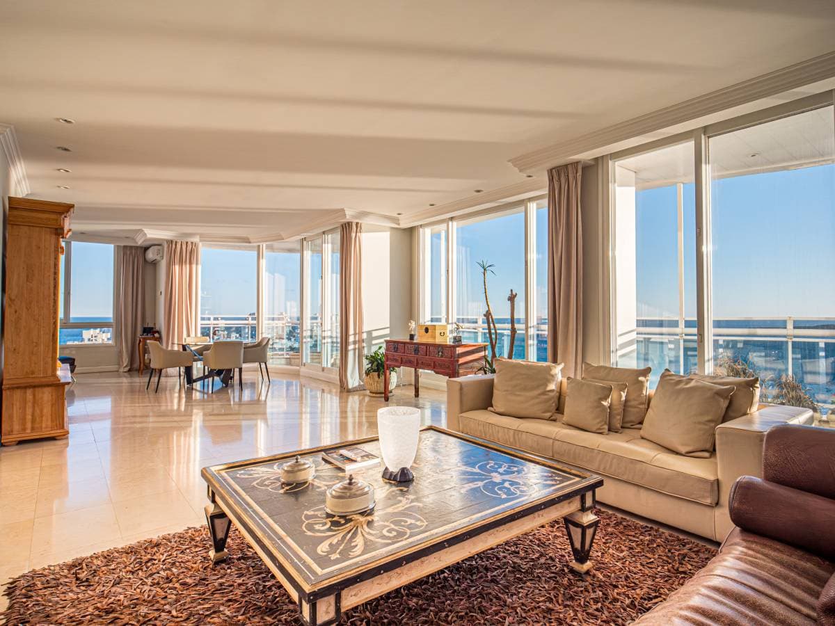 Penthouse duplex en venta en edificio Millenium con vista al mar (Imagen número 1)