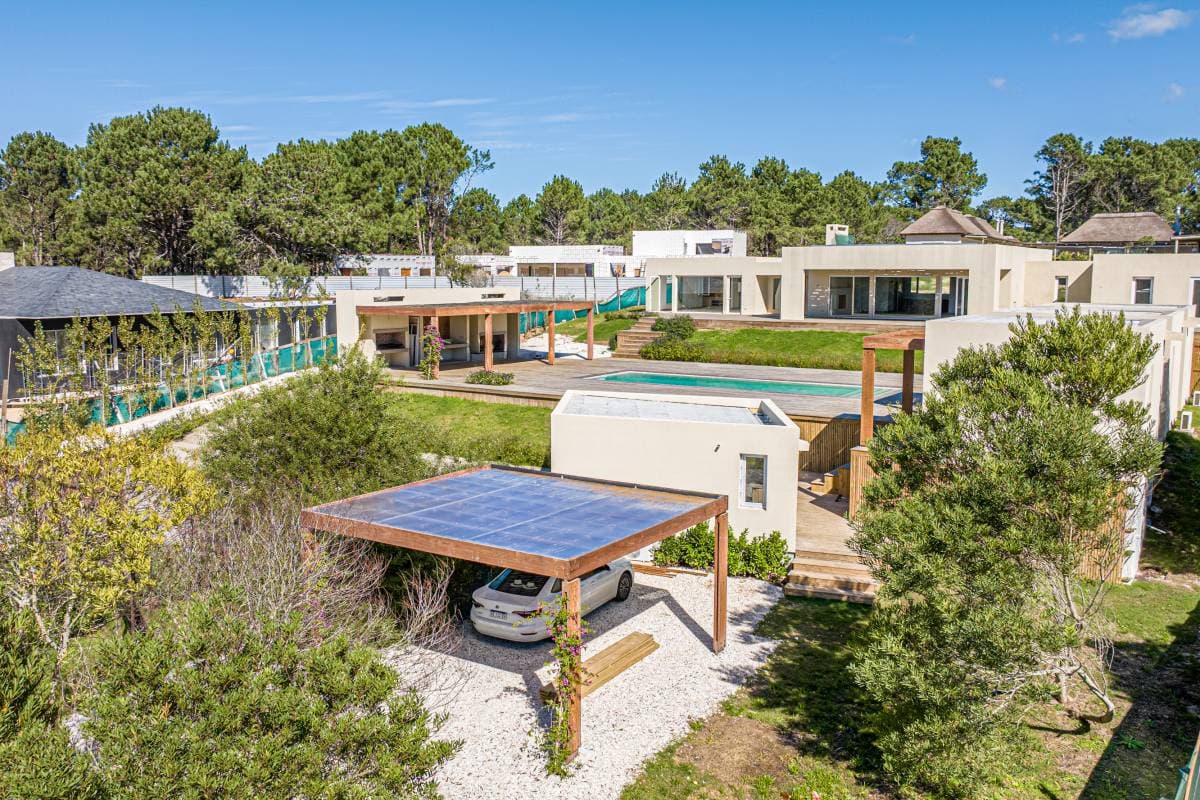 Casa en venta de 6 suites en Laguna Escondida, José Ignacio (Imagen número 1)