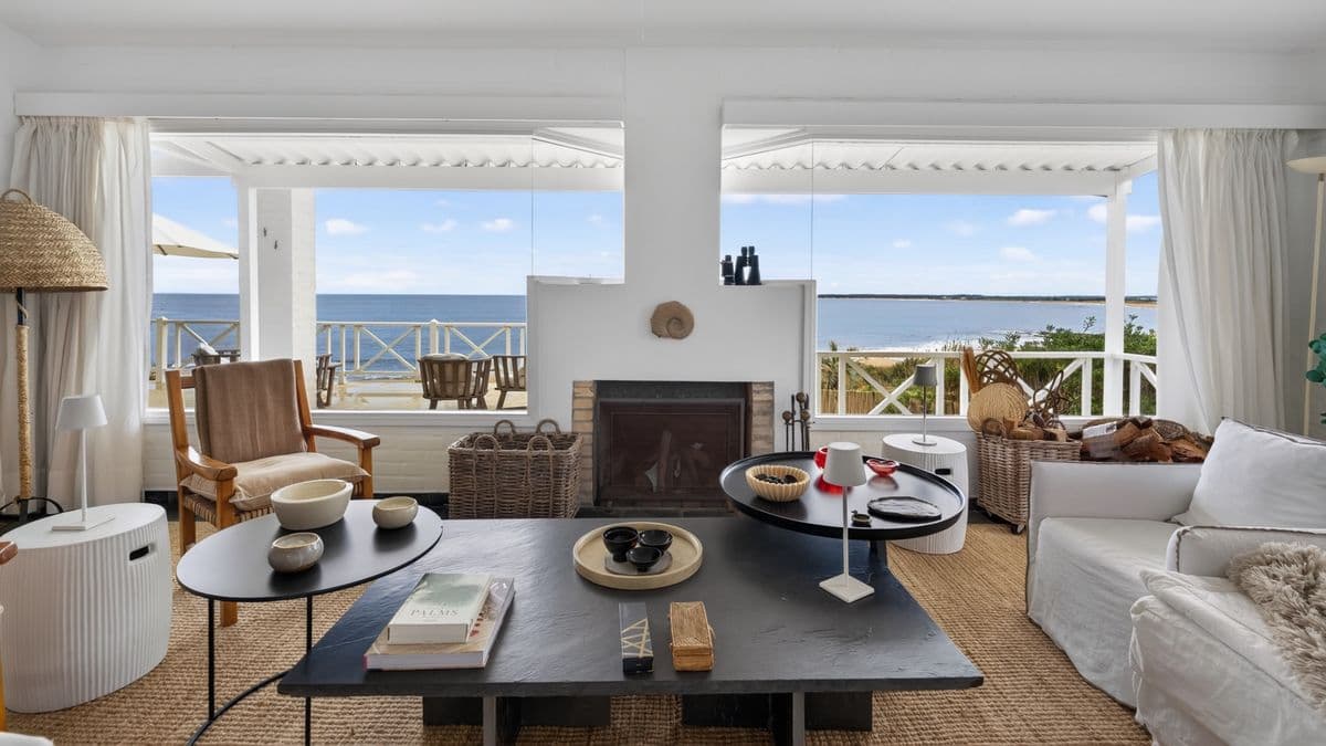 Casa sobre Playa Mansa en José Ignacio (17 huéspedes), - (Imagen número 2)