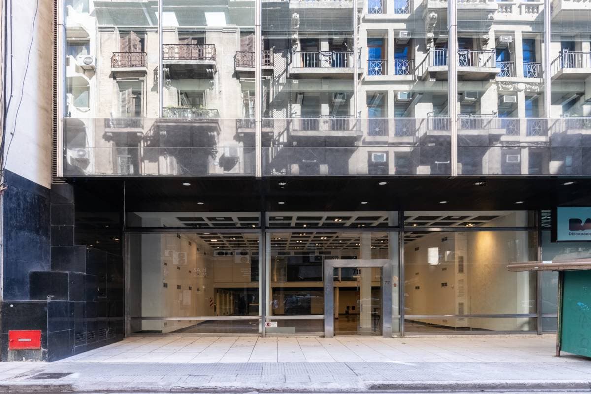 Local en Alquiler en Bartolome Mitre 711 esquina Maipu (Imagen número 2)