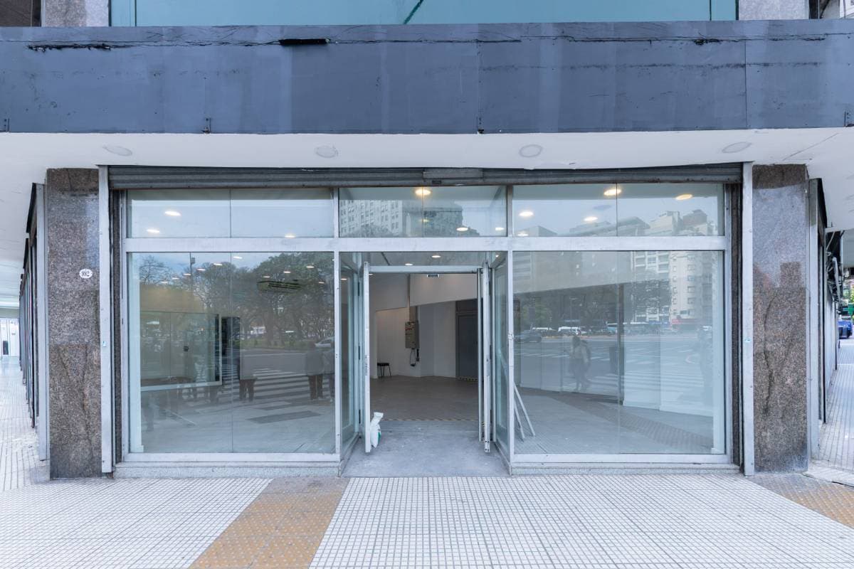 Local Comercial Único en Buenos Aires – Av. Belgrano y Bernardo de Irigoyen (Monserrat) (Imagen número 2)