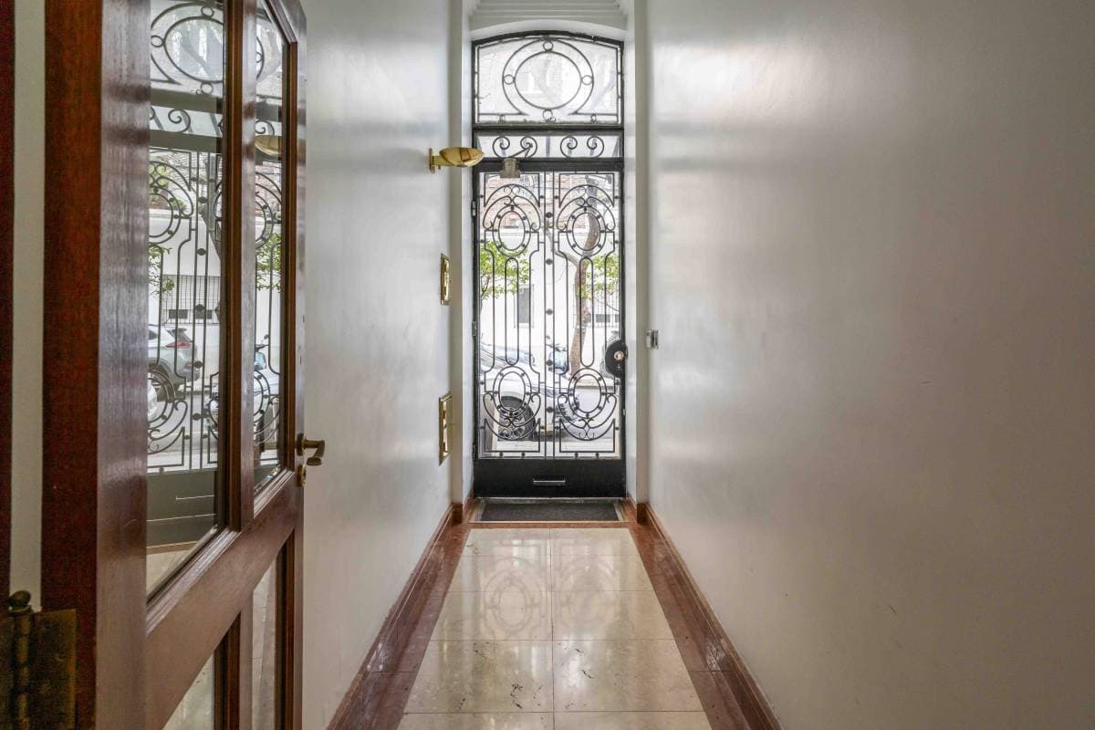 ALQUILER PETIT HOTEL EN RECOLETA - IDEAL CLINICA MEDICA (Imagen número 3)