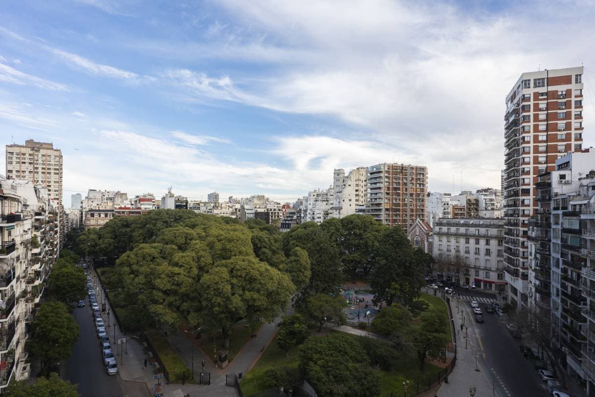 Montevideo y Paraná (Imagen número 1)