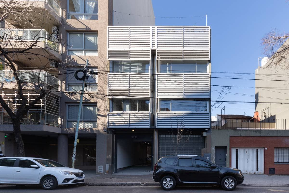 Alquiler Edificio de Oficinas En Block - Impecable estado - Listo para ocupar (Imagen número 1)