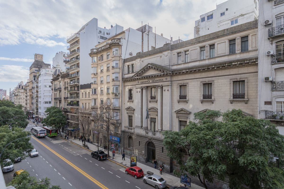 Av. Santa Fe y Cerrito (Imagen número 2)