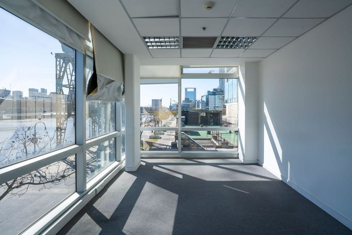 Exclusiva Oficina Corporativa en Alquiler – Porteño Plaza III, Puerto Madero (Imagen número 2)